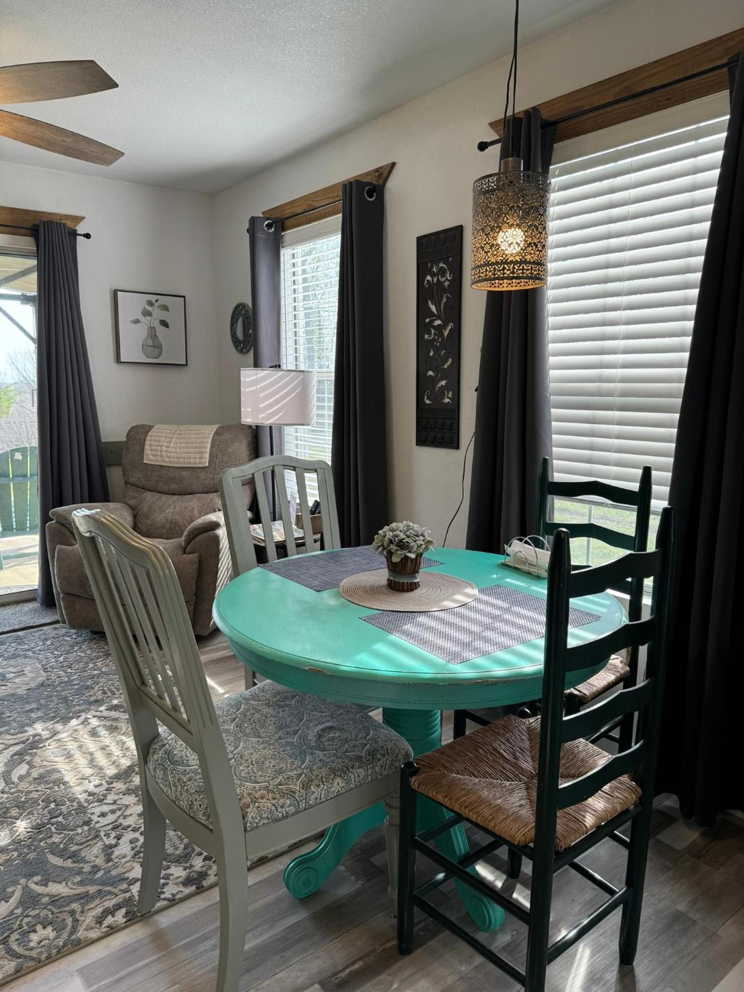 Mountain View Guest Motel المظهر الخارجي الصورة